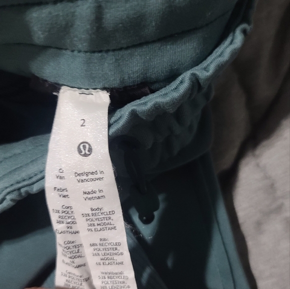 Lululemon softstreme pants full length size 2 - Picture 5 of 6